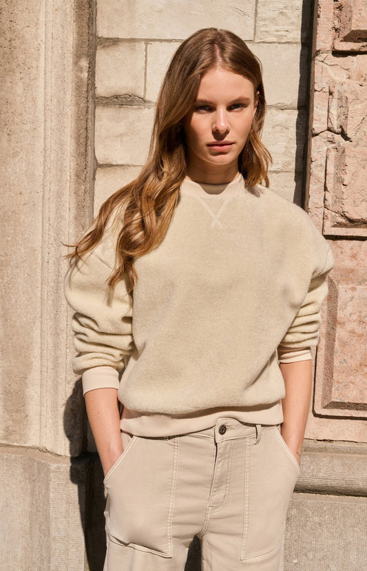 Teddy sweater with ribbed trims and round neckline